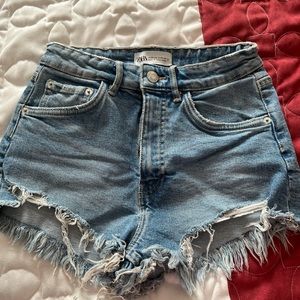 Zara jean shorts worn once in perfect condition. Size 2